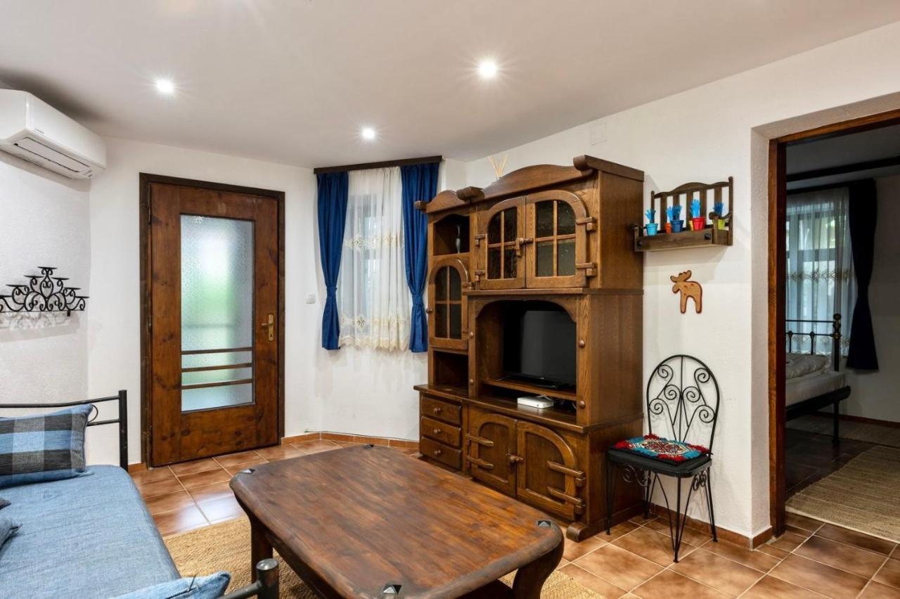 The House With The Bell/Къщата С Камбанката Veliko Tarnovo Ngoại thất bức ảnh
