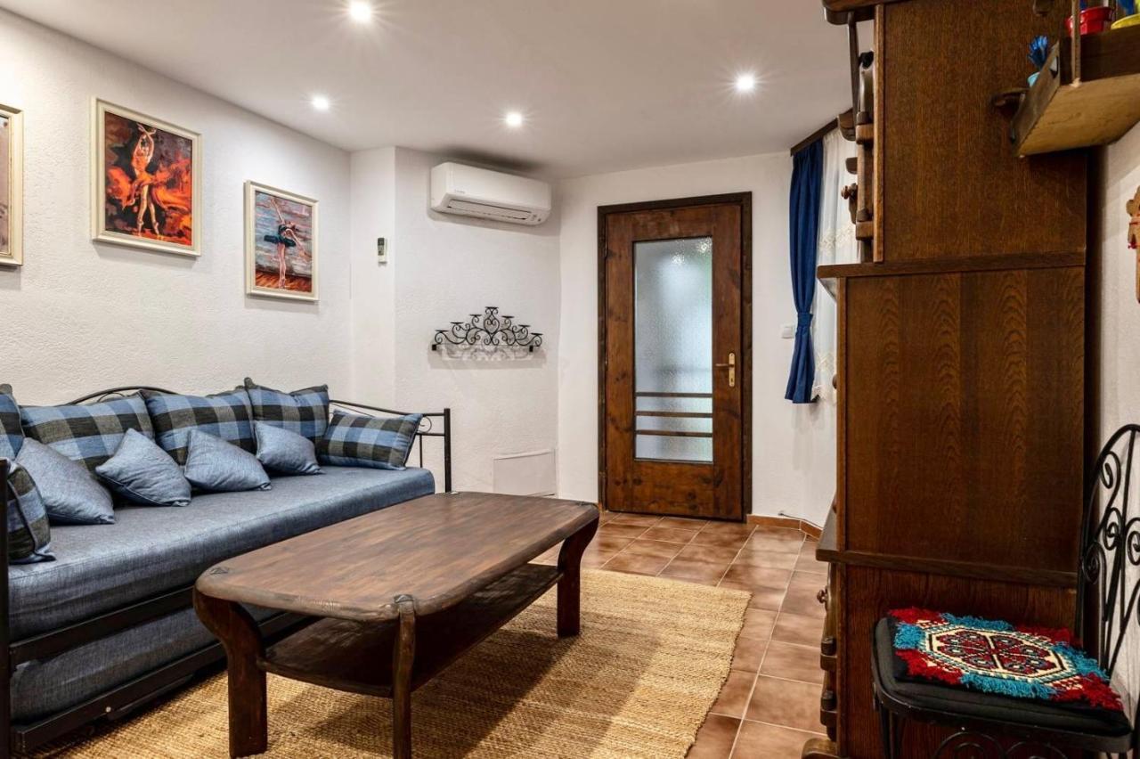 The House With The Bell/Къщата С Камбанката Veliko Tarnovo Ngoại thất bức ảnh